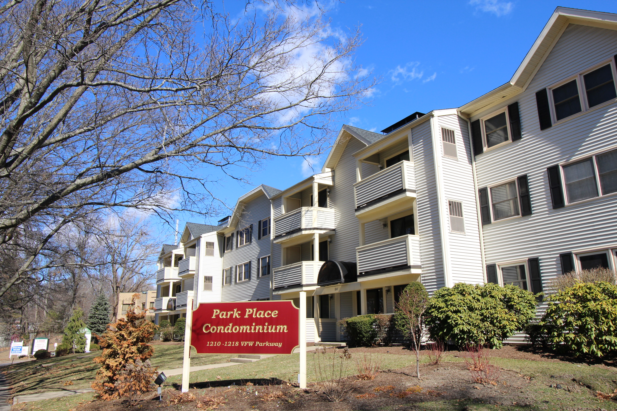 Park Place Condos Current Listings & Pictures